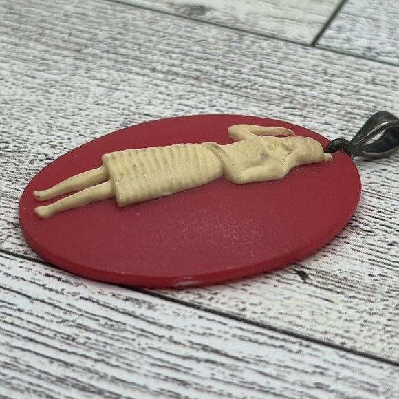 Vintage sterlings silver red indian girl cameo pendant - Picture 2 of 4